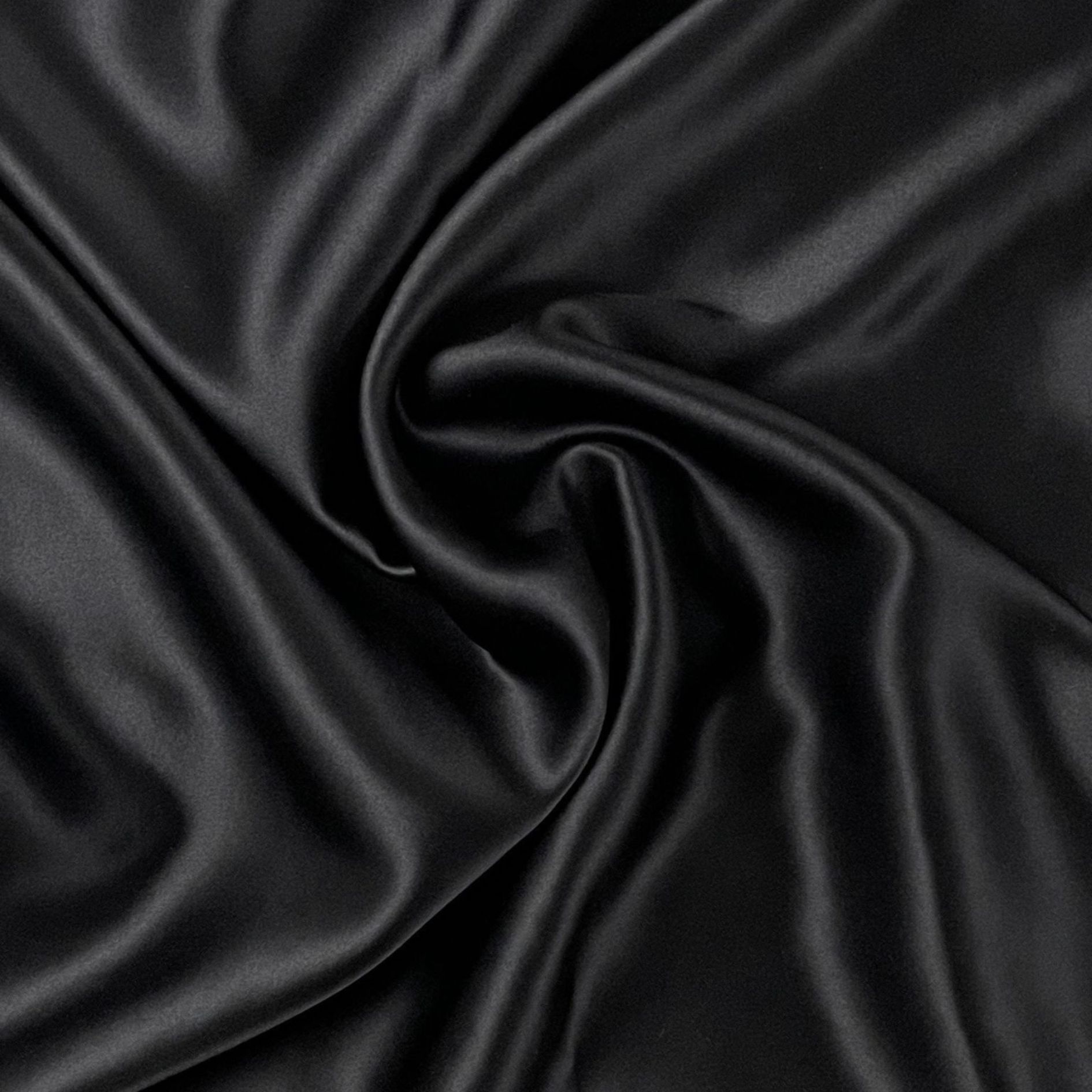 jedwabna poszewka czarna