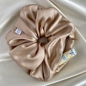 Jedwabna gumka z kieszenia(2)