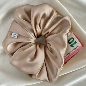 Jedwabna gumka z kieszenia(3)